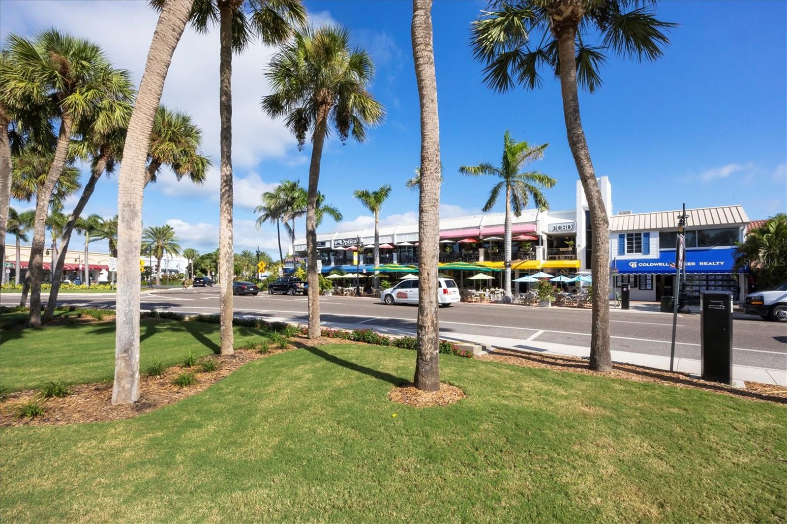 BEACHES OF LONGBOAT KEY PH-1 - Residential
