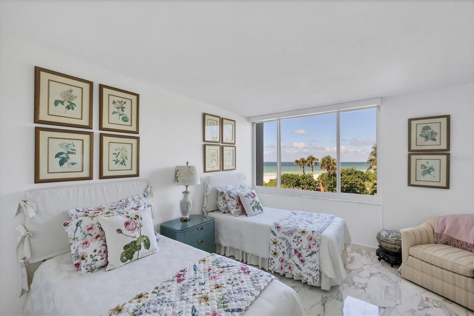 BEACHES OF LONGBOAT KEY PH-1 - Residential