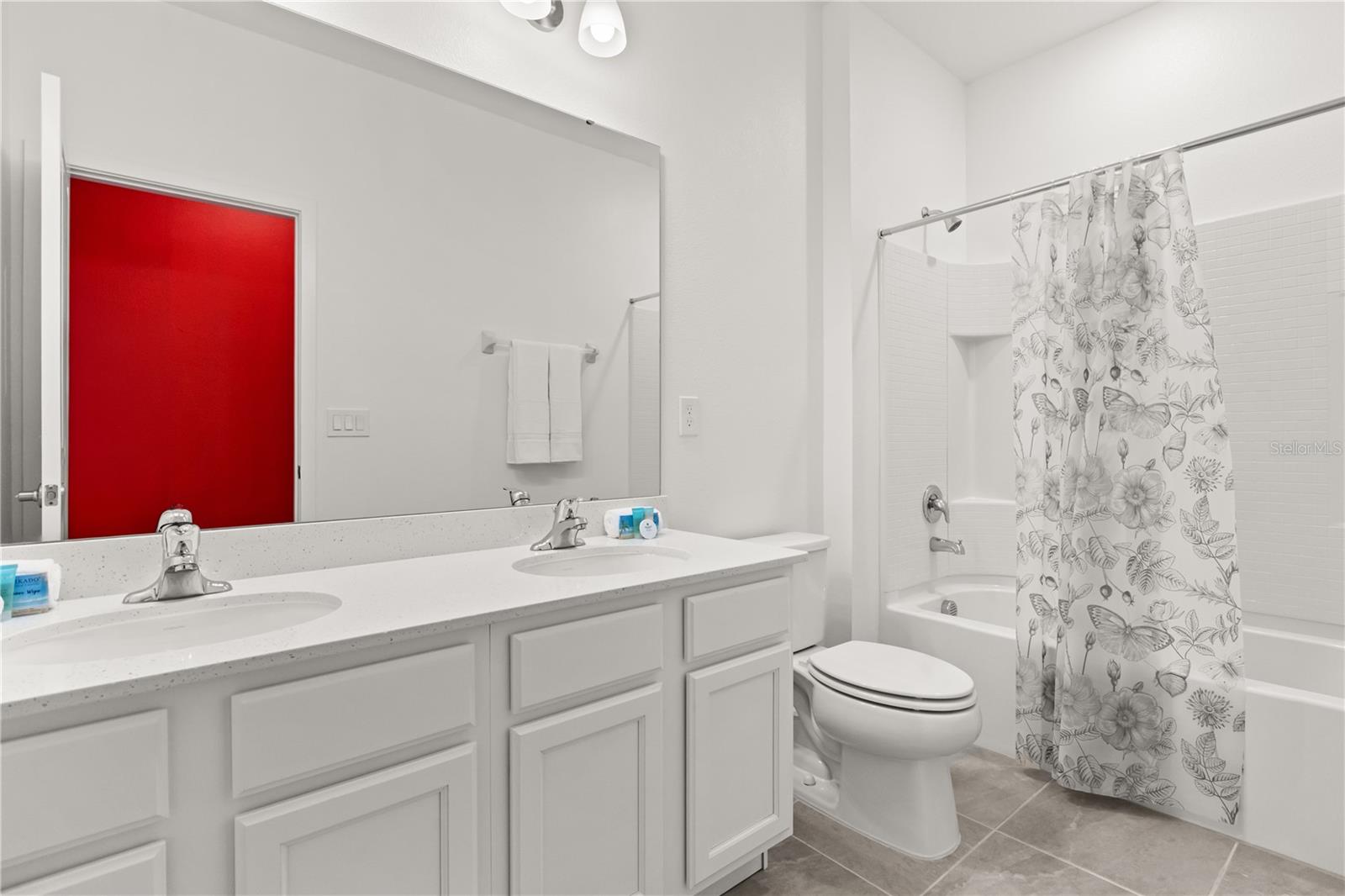 VERANDA PALMS PH 2B2-2C - Residential