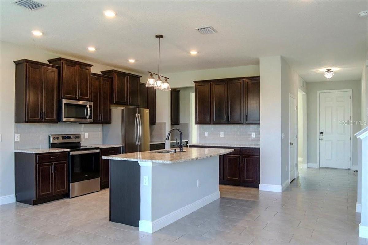 MANGROVE MANOR PH 1 - Residential