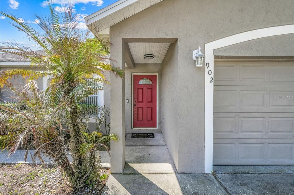 Photo of 902 Cannes Drive, Kissimmee, FL 34759 (MLS # S5146628)
