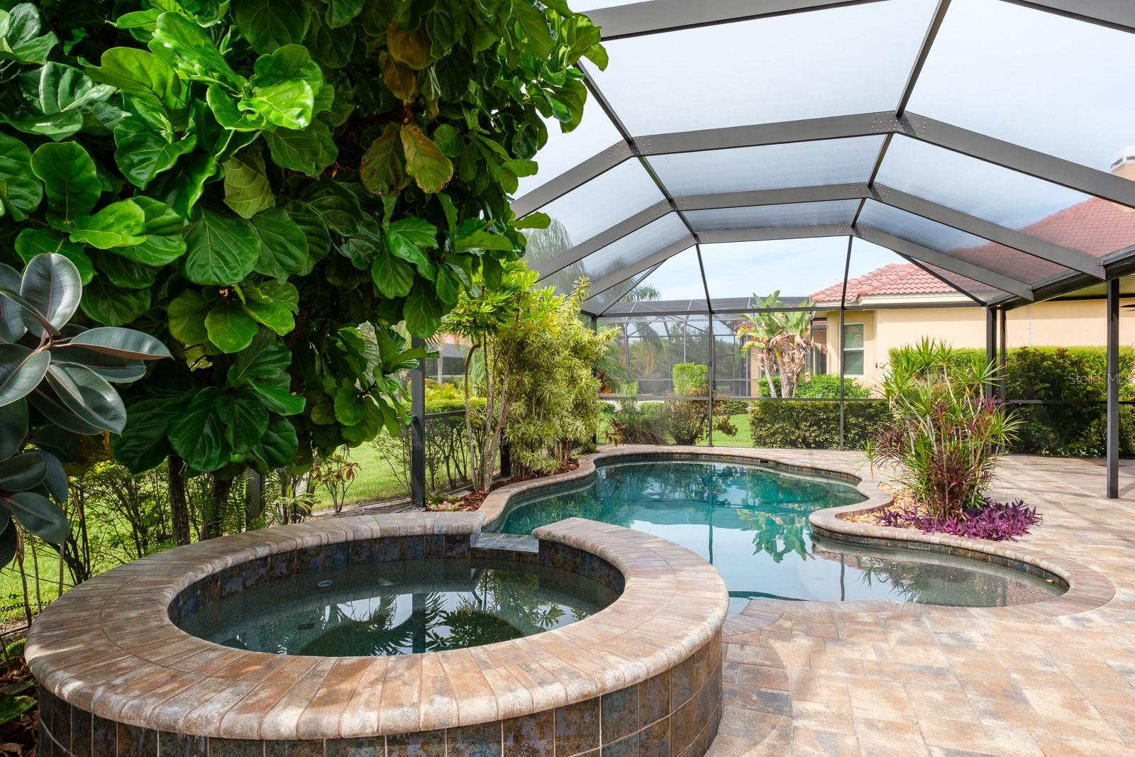 ESTUARY OF MOBBLY BAY - Residential