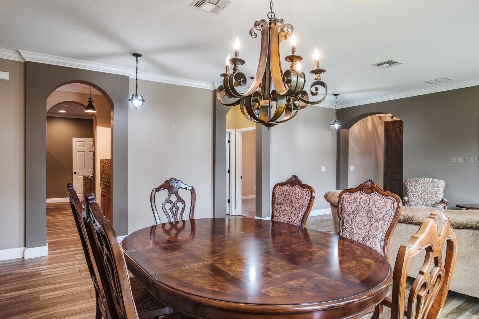 ESTUARY OF MOBBLY BAY - Residential