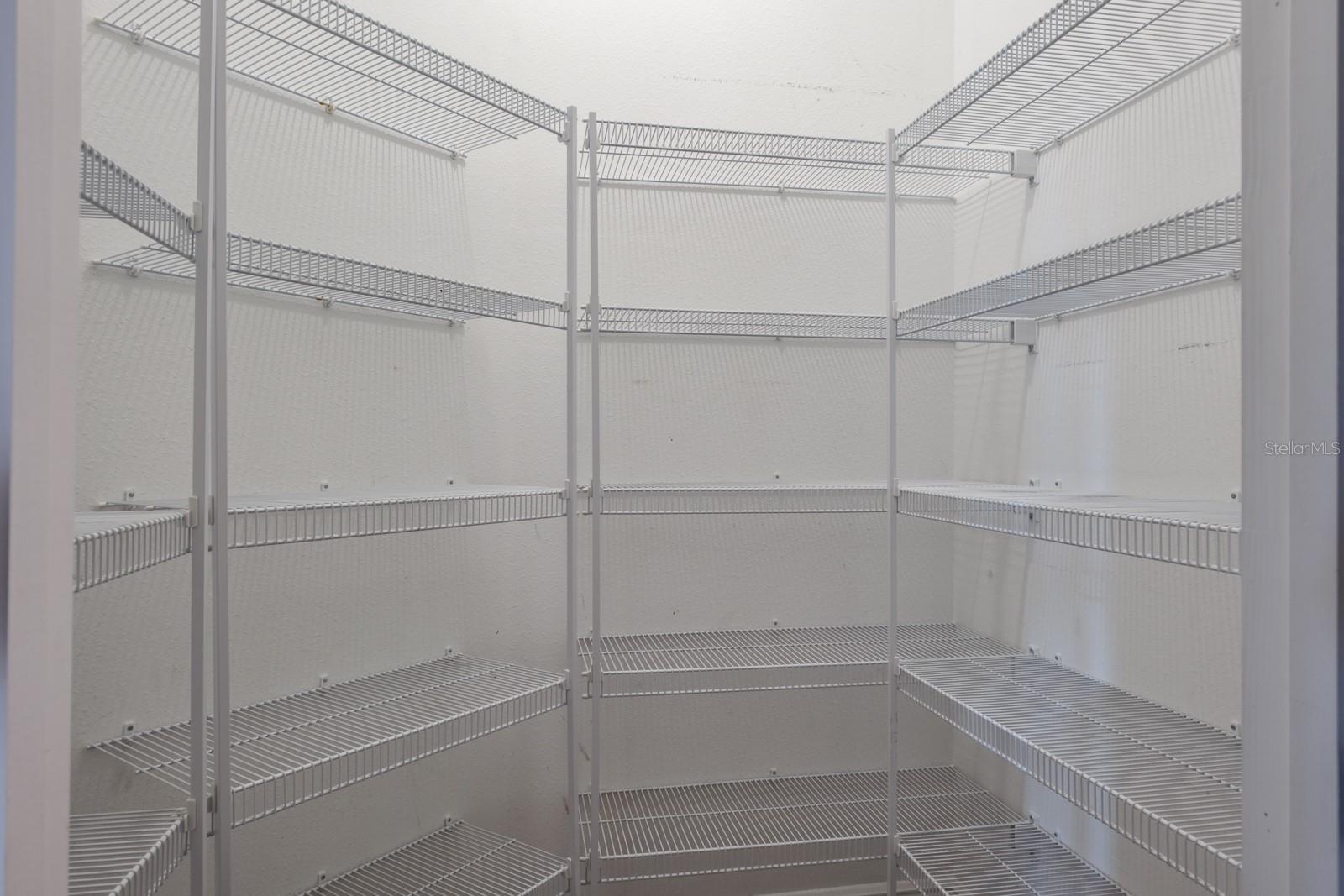 ESTUARY OF MOBBLY BAY - Residential