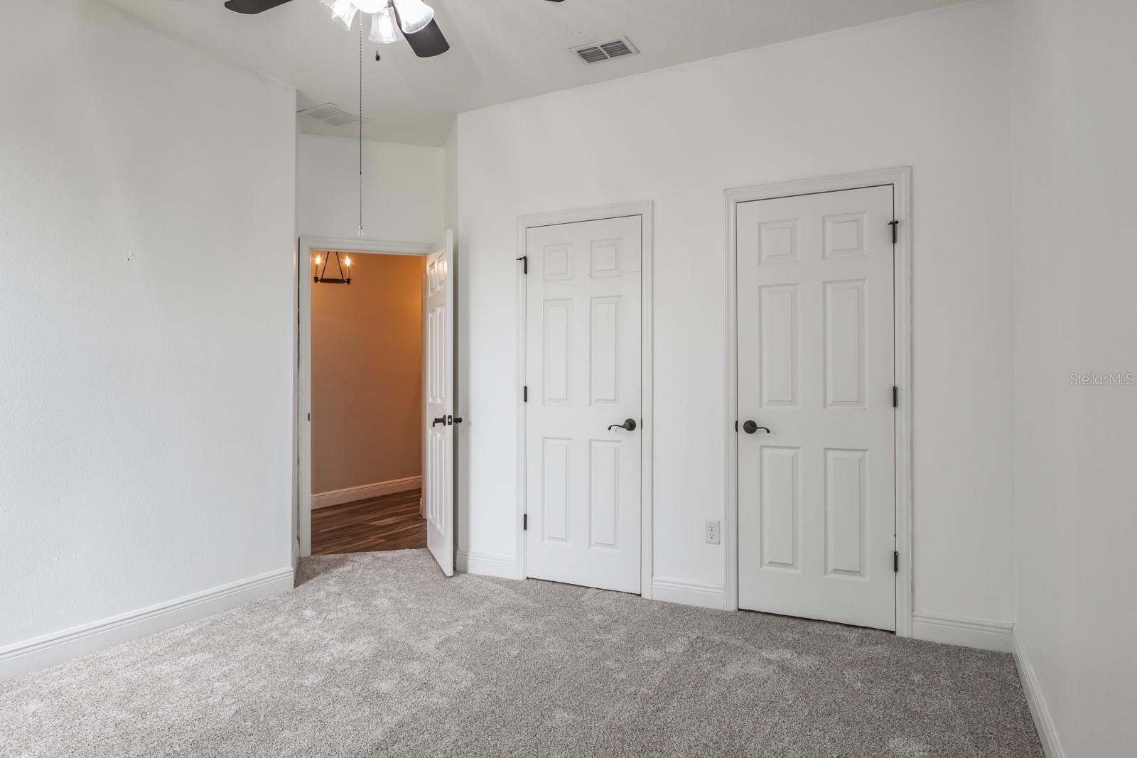 ESTUARY OF MOBBLY BAY - Residential