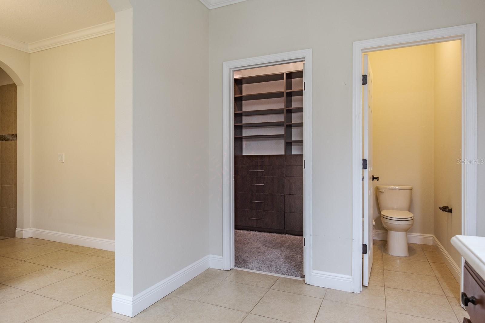 ESTUARY OF MOBBLY BAY - Residential