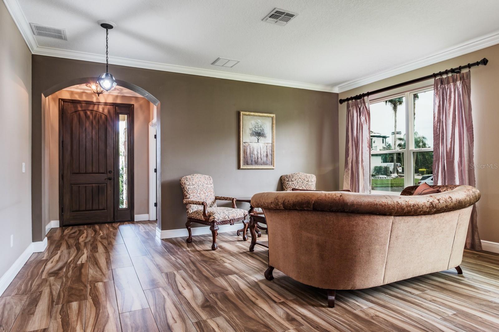 ESTUARY OF MOBBLY BAY - Residential
