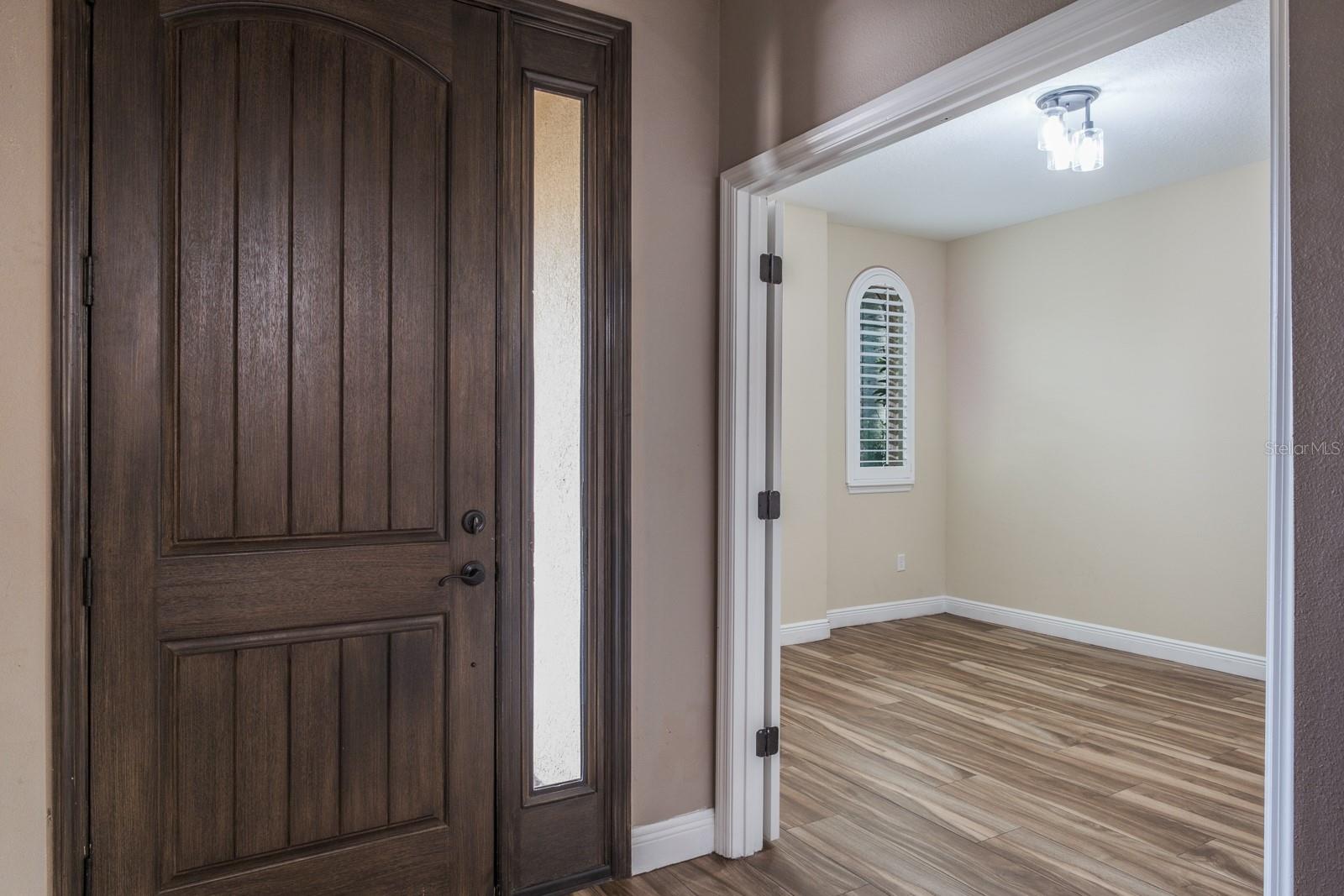 ESTUARY OF MOBBLY BAY - Residential
