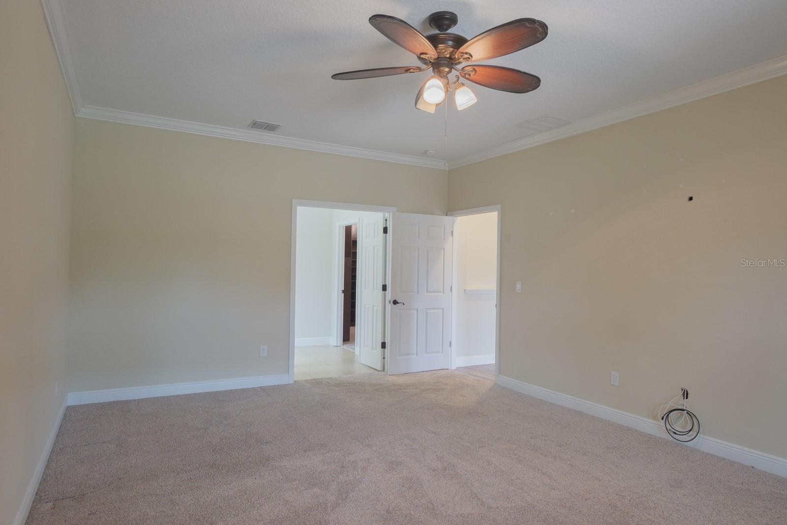 ESTUARY OF MOBBLY BAY - Residential