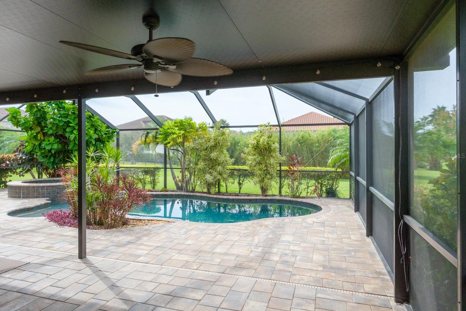 ESTUARY OF MOBBLY BAY - Residential