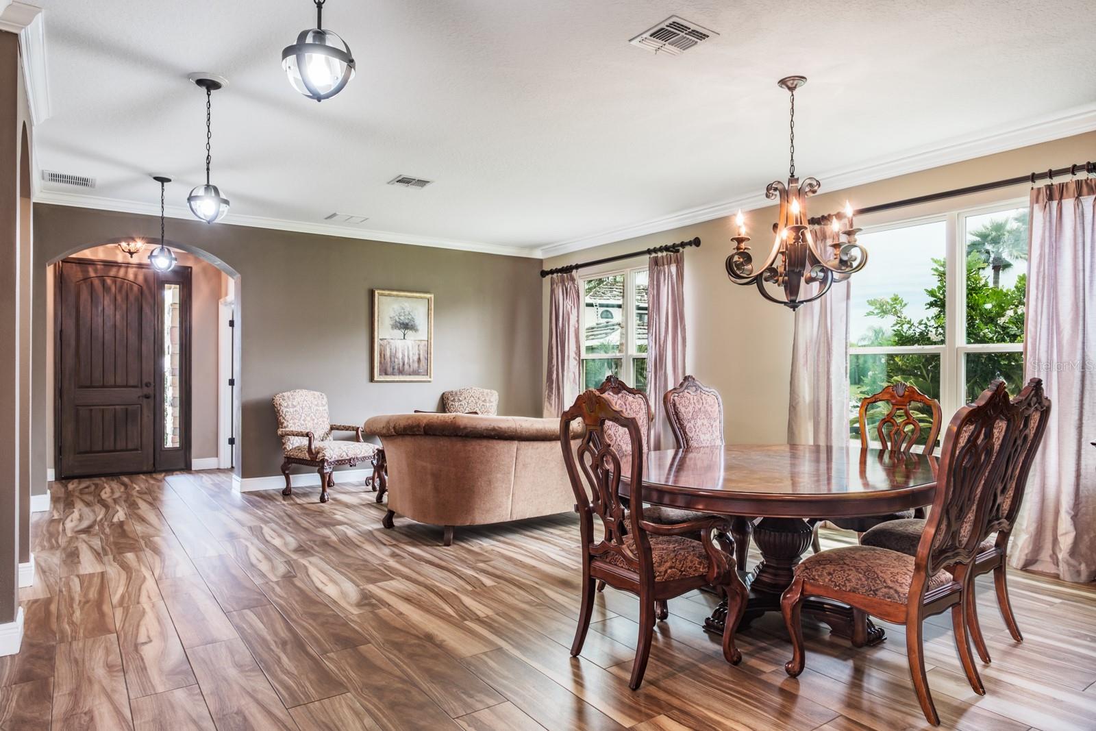 ESTUARY OF MOBBLY BAY - Residential