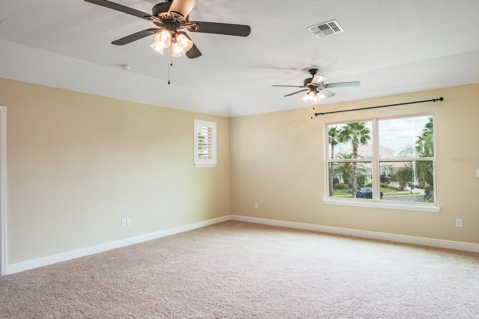 ESTUARY OF MOBBLY BAY - Residential