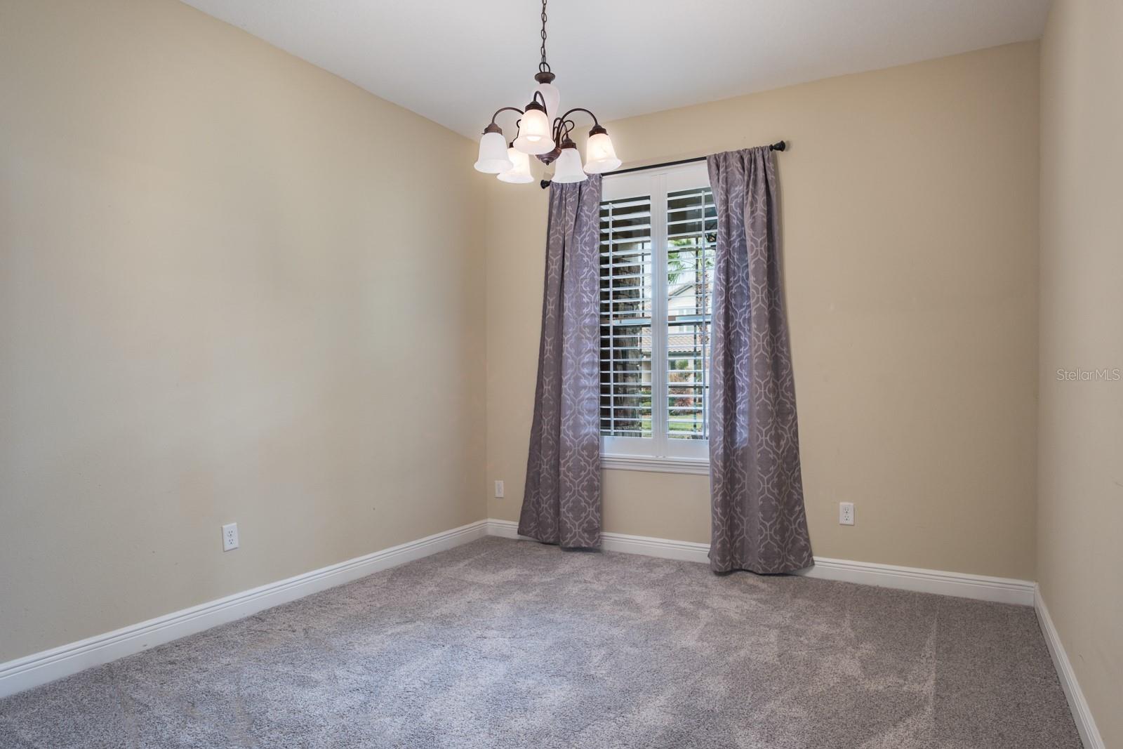 ESTUARY OF MOBBLY BAY - Residential