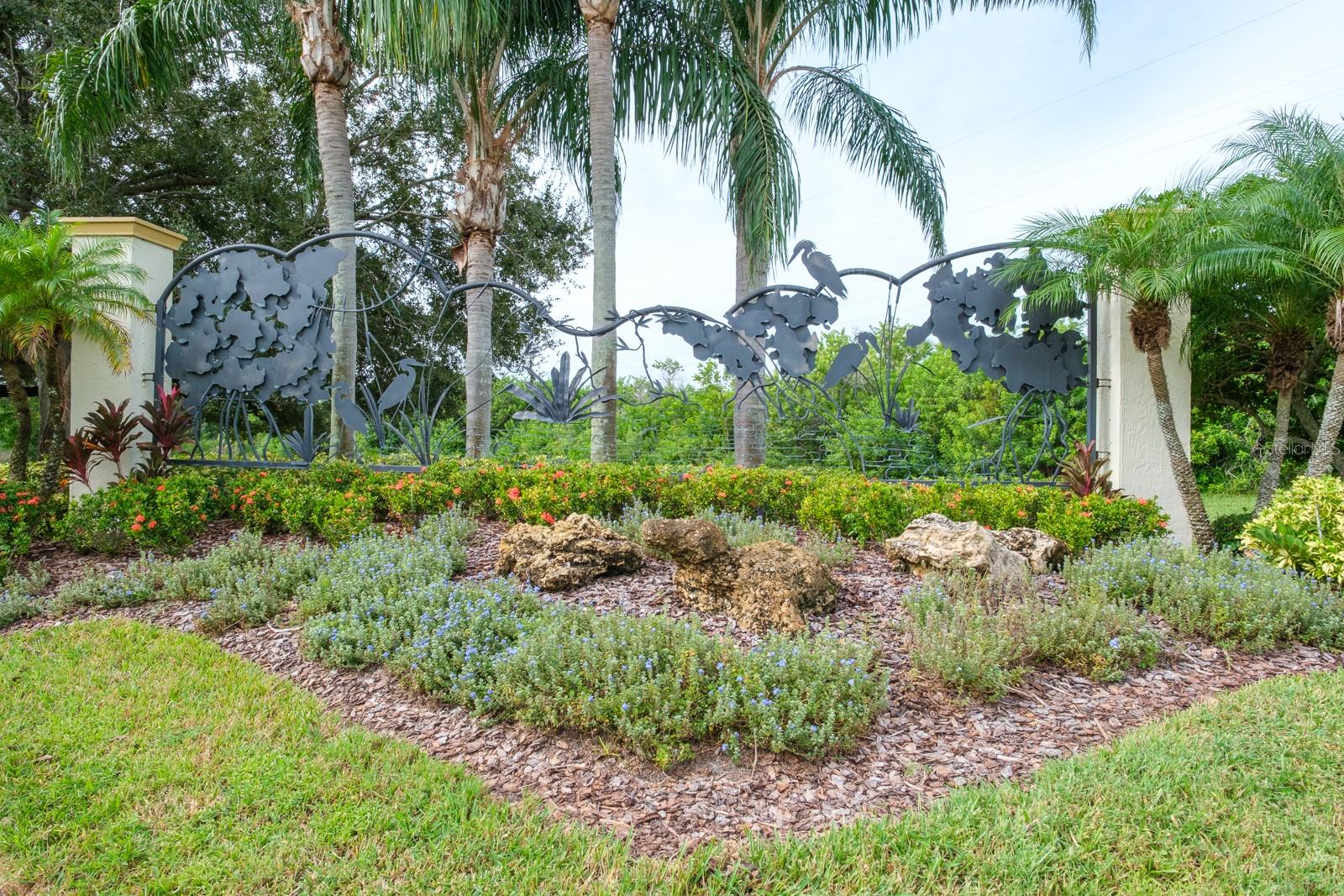ESTUARY OF MOBBLY BAY - Residential