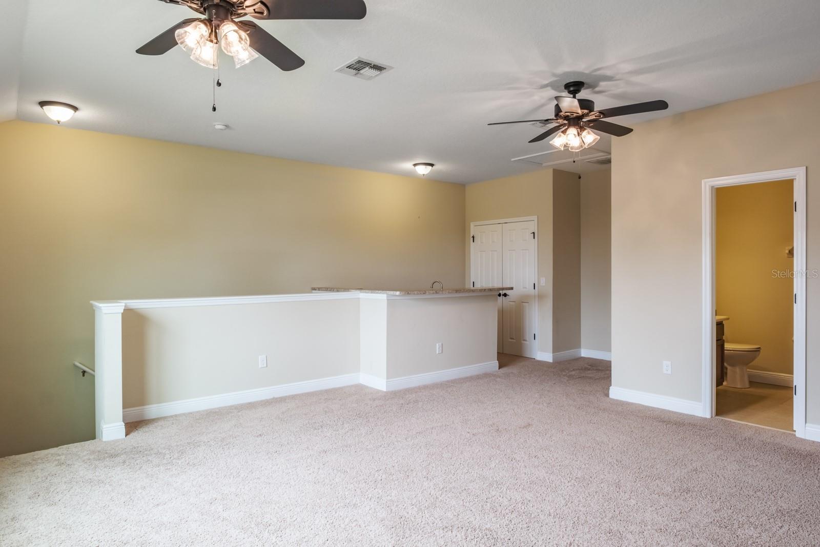 ESTUARY OF MOBBLY BAY - Residential