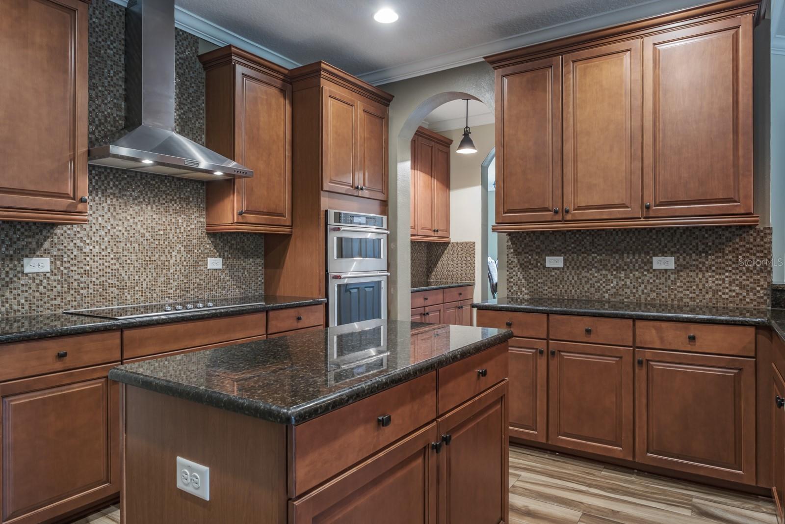 ESTUARY OF MOBBLY BAY - Residential