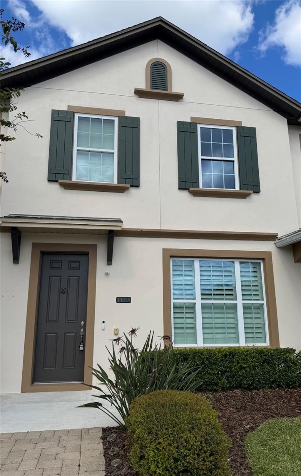 Photo of 11818 Water Run Alley, Windermere, FL 34786 (MLS # O6353649)
