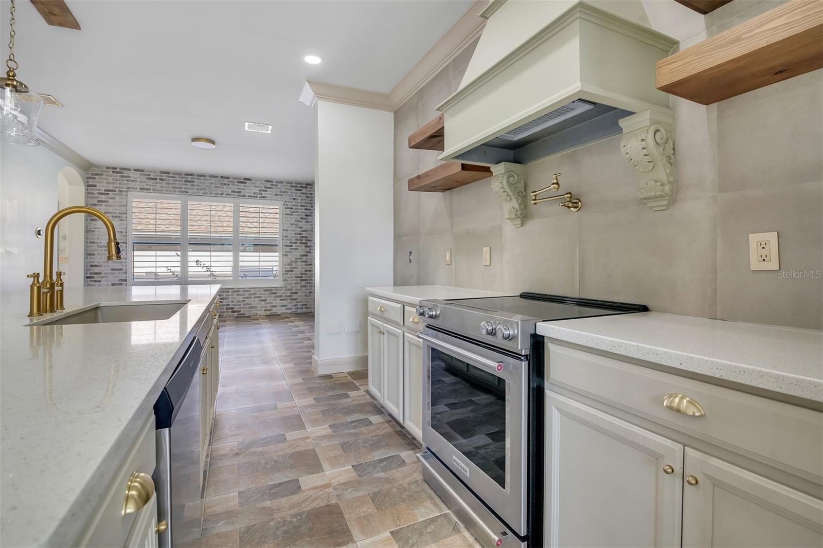 ASHLIN PARK PH 2 - Residential