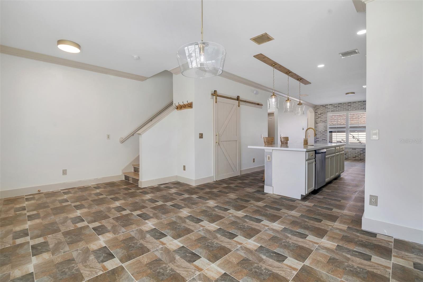 11818 WATER RUN ALLEY