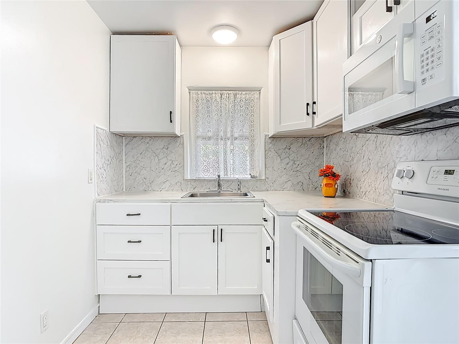 SEABREEZE PARK - Residential