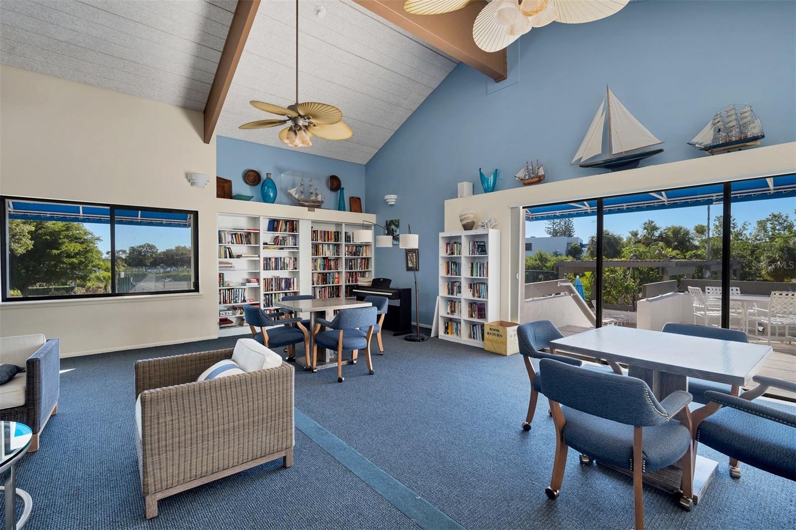 BAYPORT BEACH & TENNIS CLUB - Residential