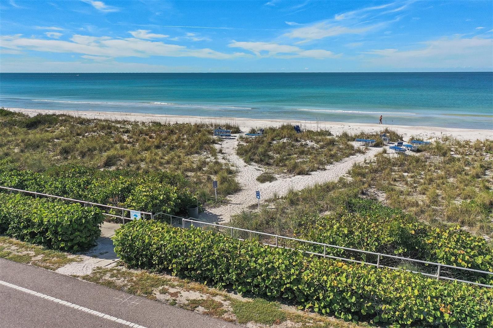 BAYPORT BEACH & TENNIS CLUB - Residential