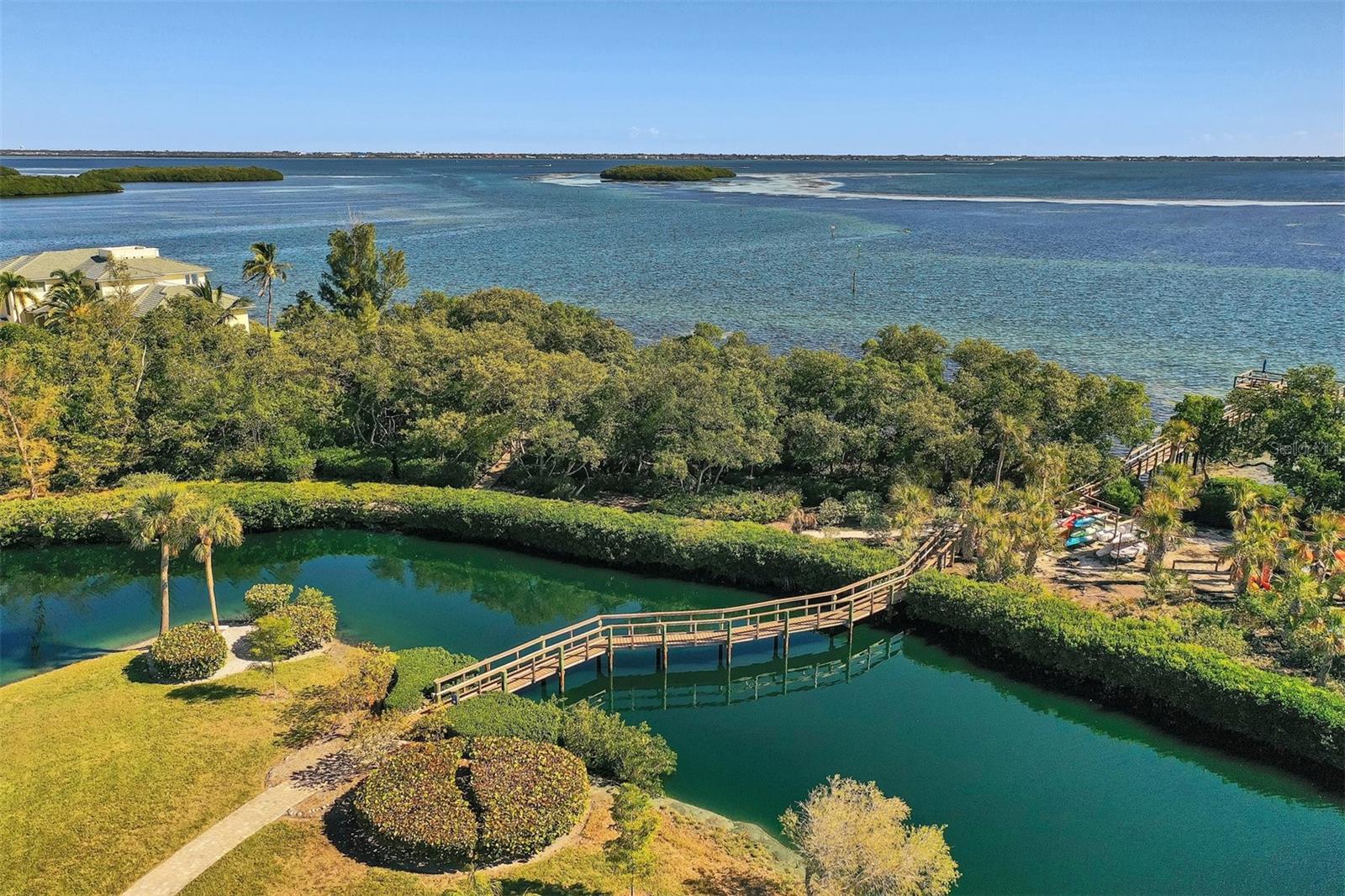 BAYPORT BEACH & TENNIS CLUB - Residential