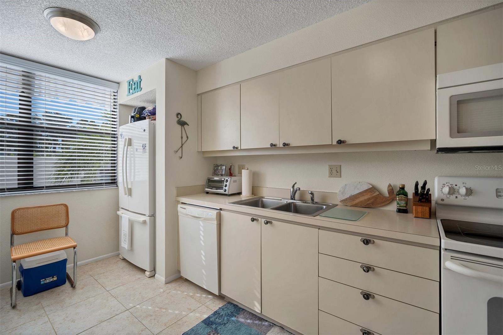 BAYPORT BEACH & TENNIS CLUB - Residential