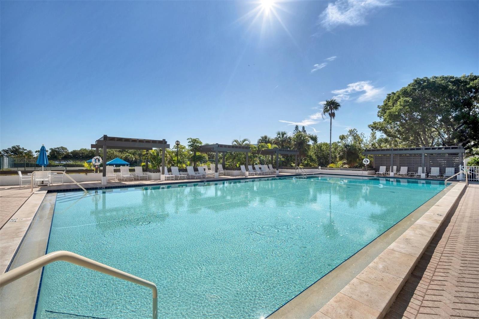 BAYPORT BEACH & TENNIS CLUB - Residential