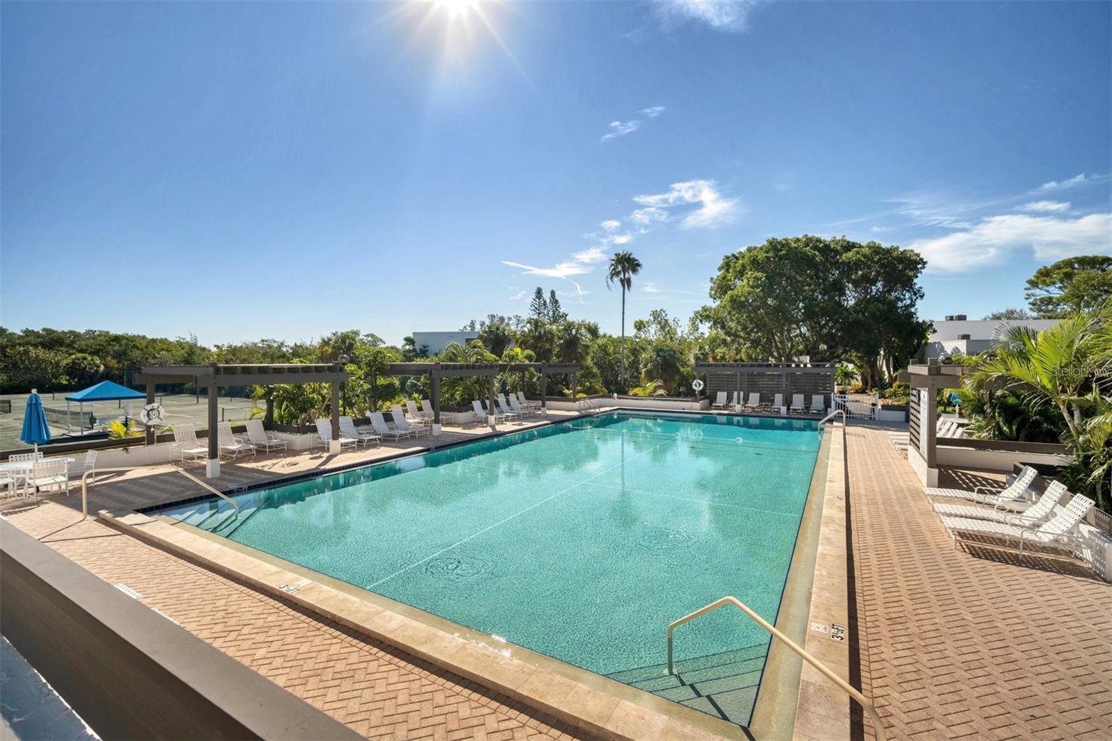 BAYPORT BEACH & TENNIS CLUB - Residential