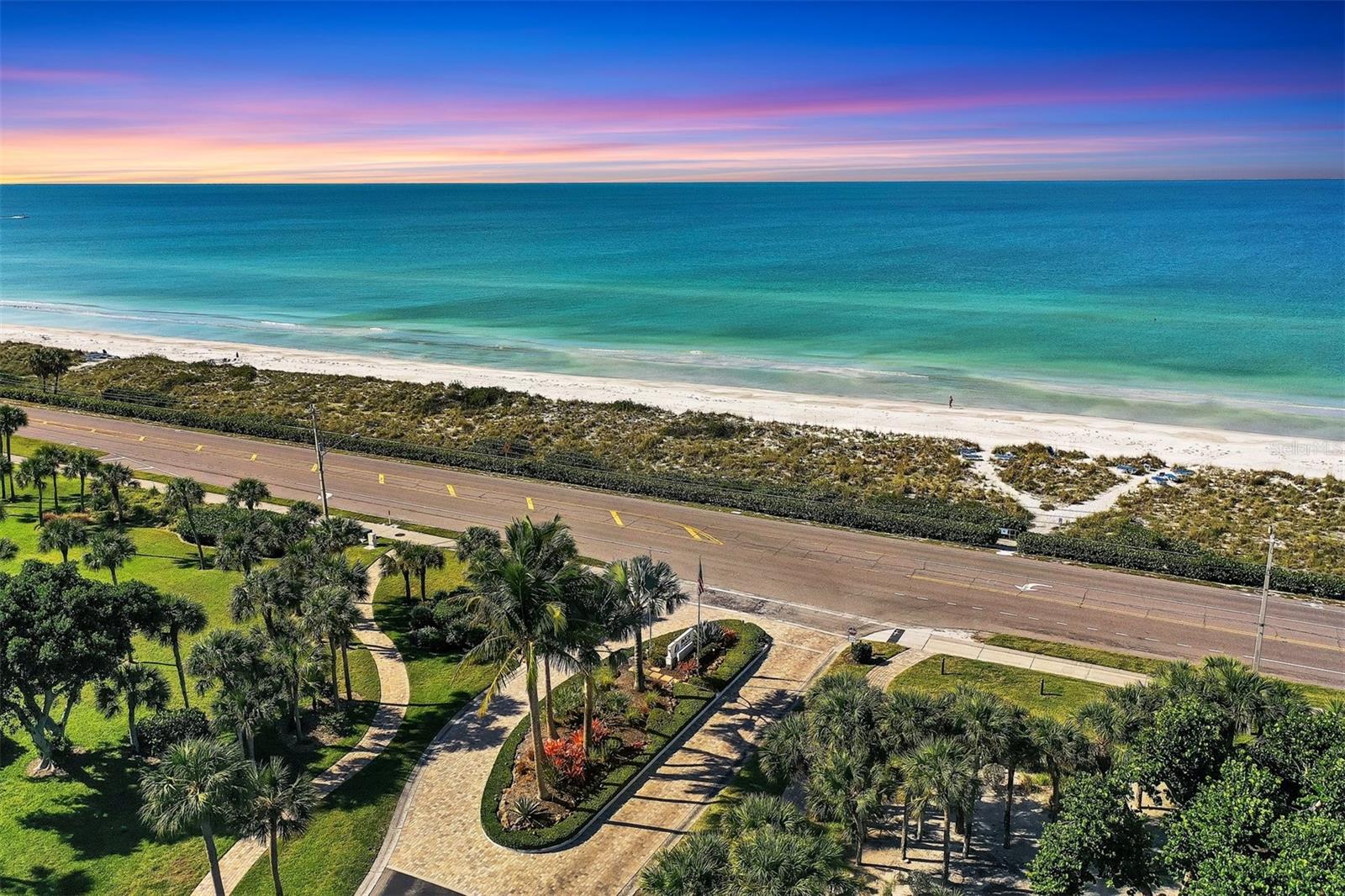 BAYPORT BEACH & TENNIS CLUB - Residential