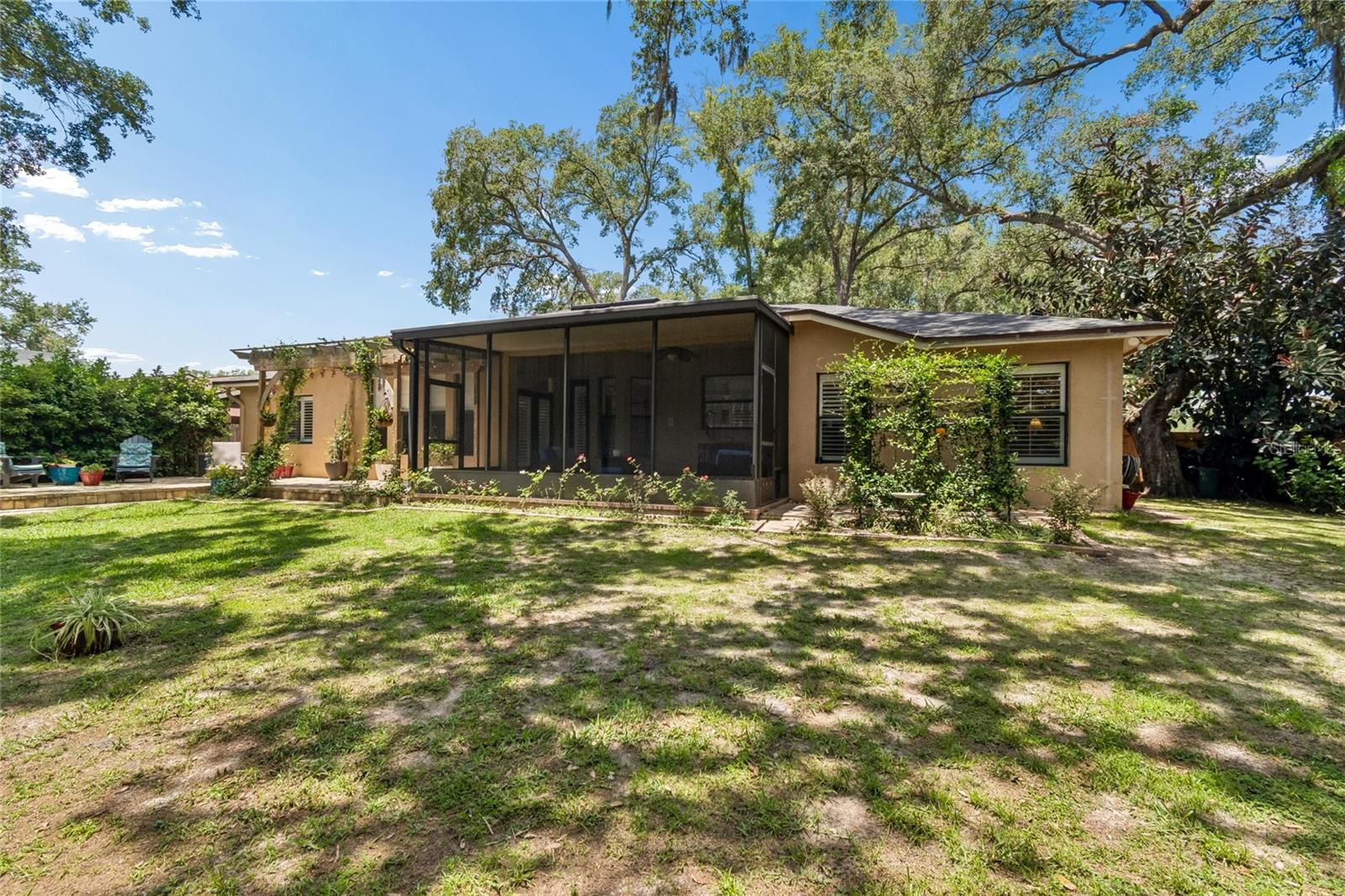 ARLINGTON OAKS SUB - Residential