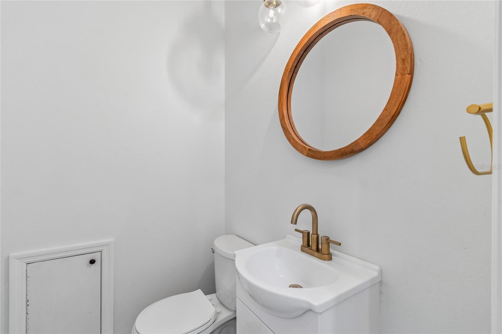 ARLINGTON OAKS SUB - Residential