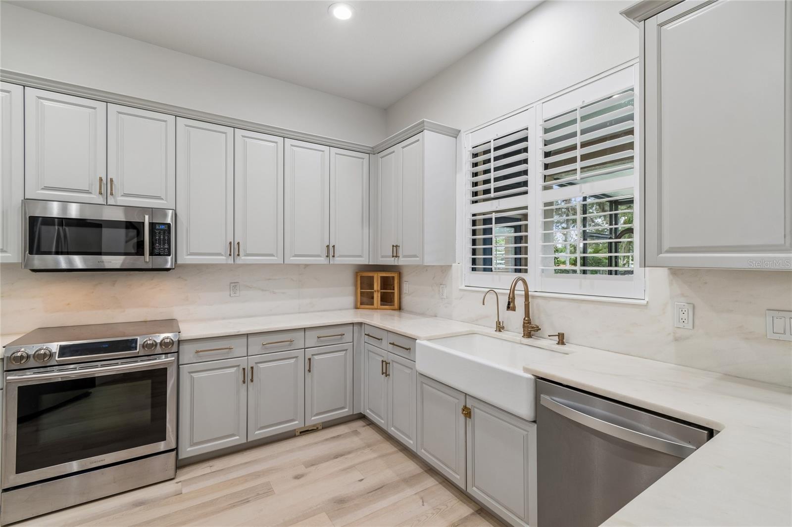 ARLINGTON OAKS SUB - Residential
