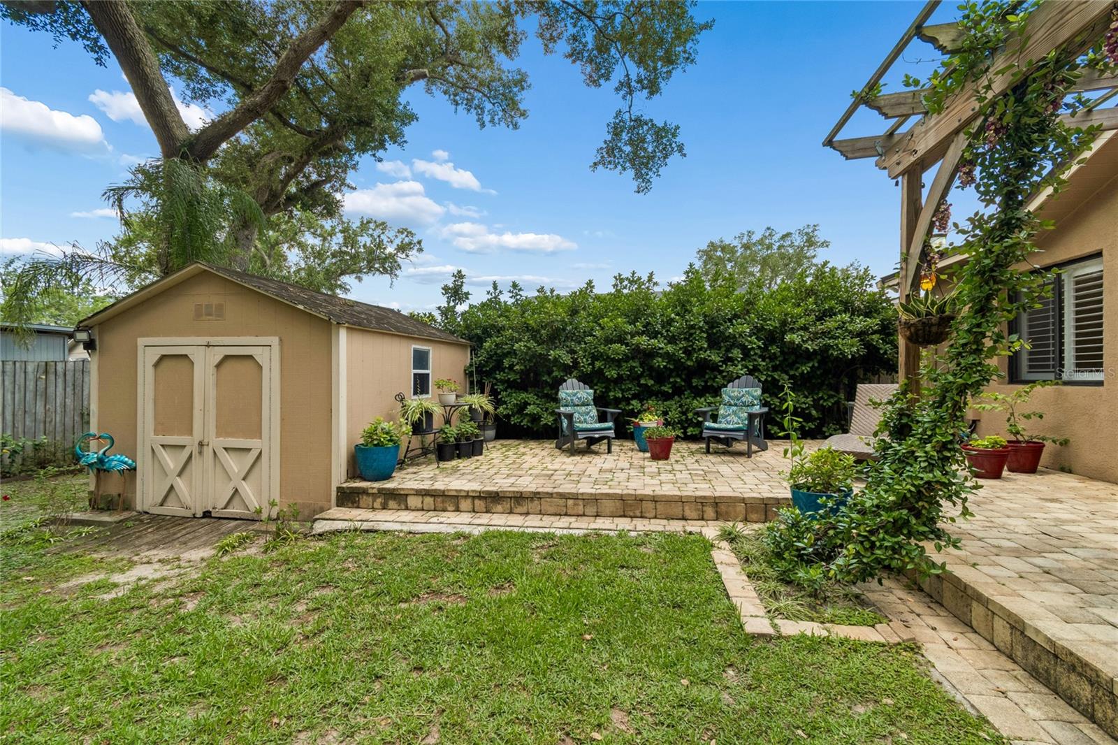 ARLINGTON OAKS SUB - Residential