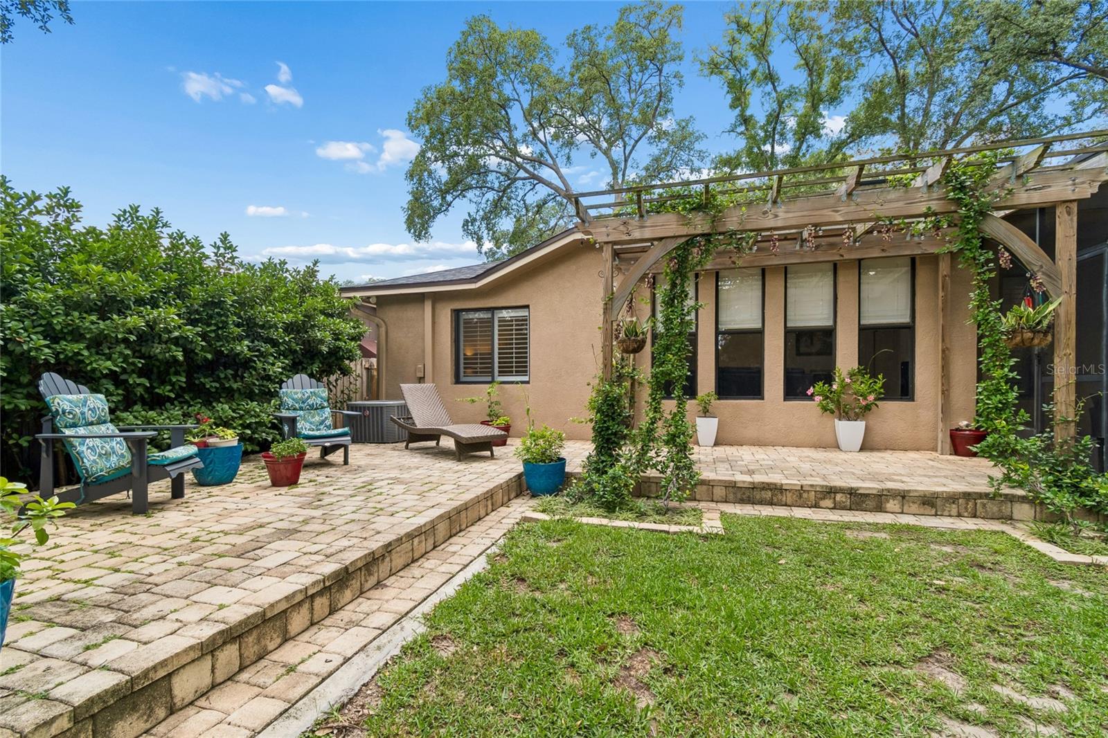 ARLINGTON OAKS SUB - Residential