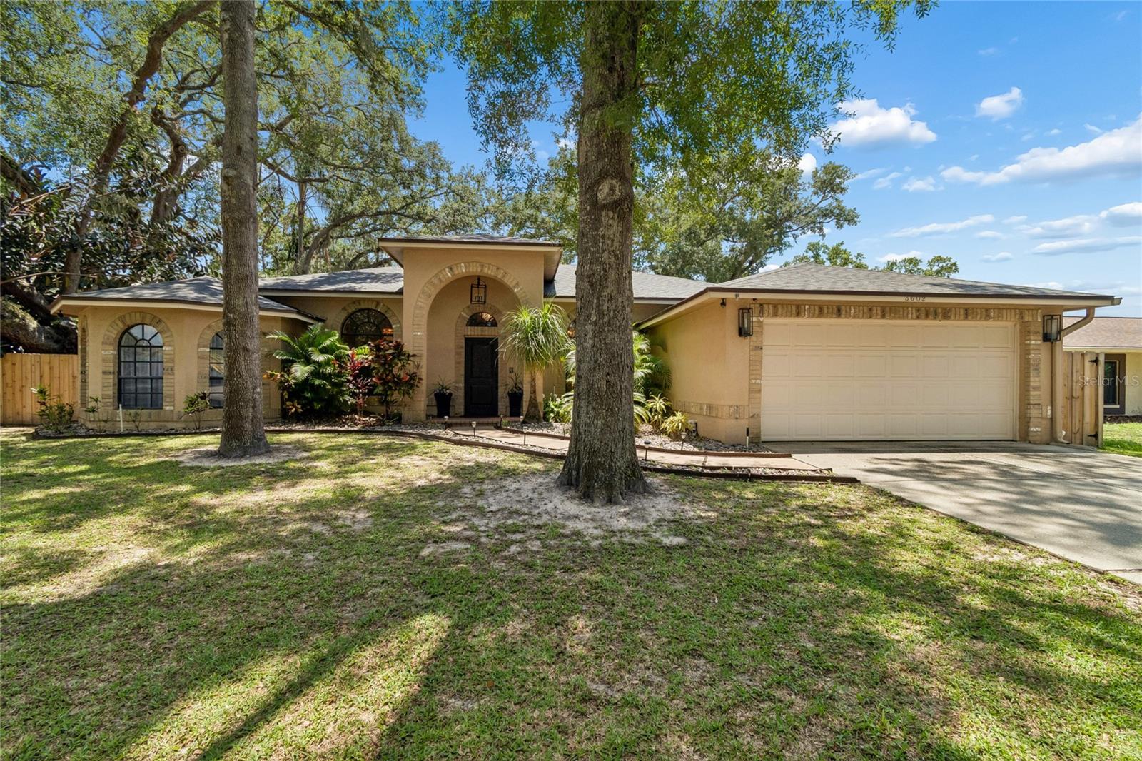 ARLINGTON OAKS SUB - Residential
