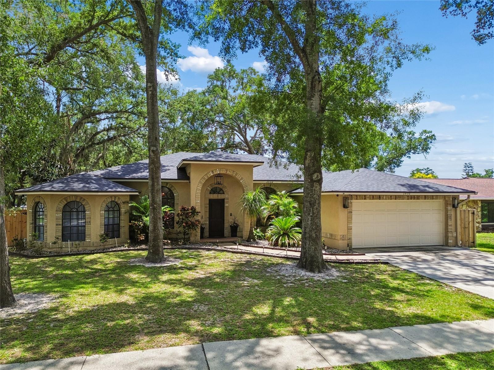 ARLINGTON OAKS SUB - Residential