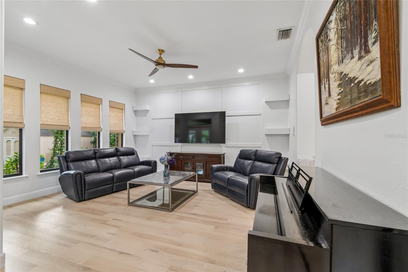 ARLINGTON OAKS SUB - Residential