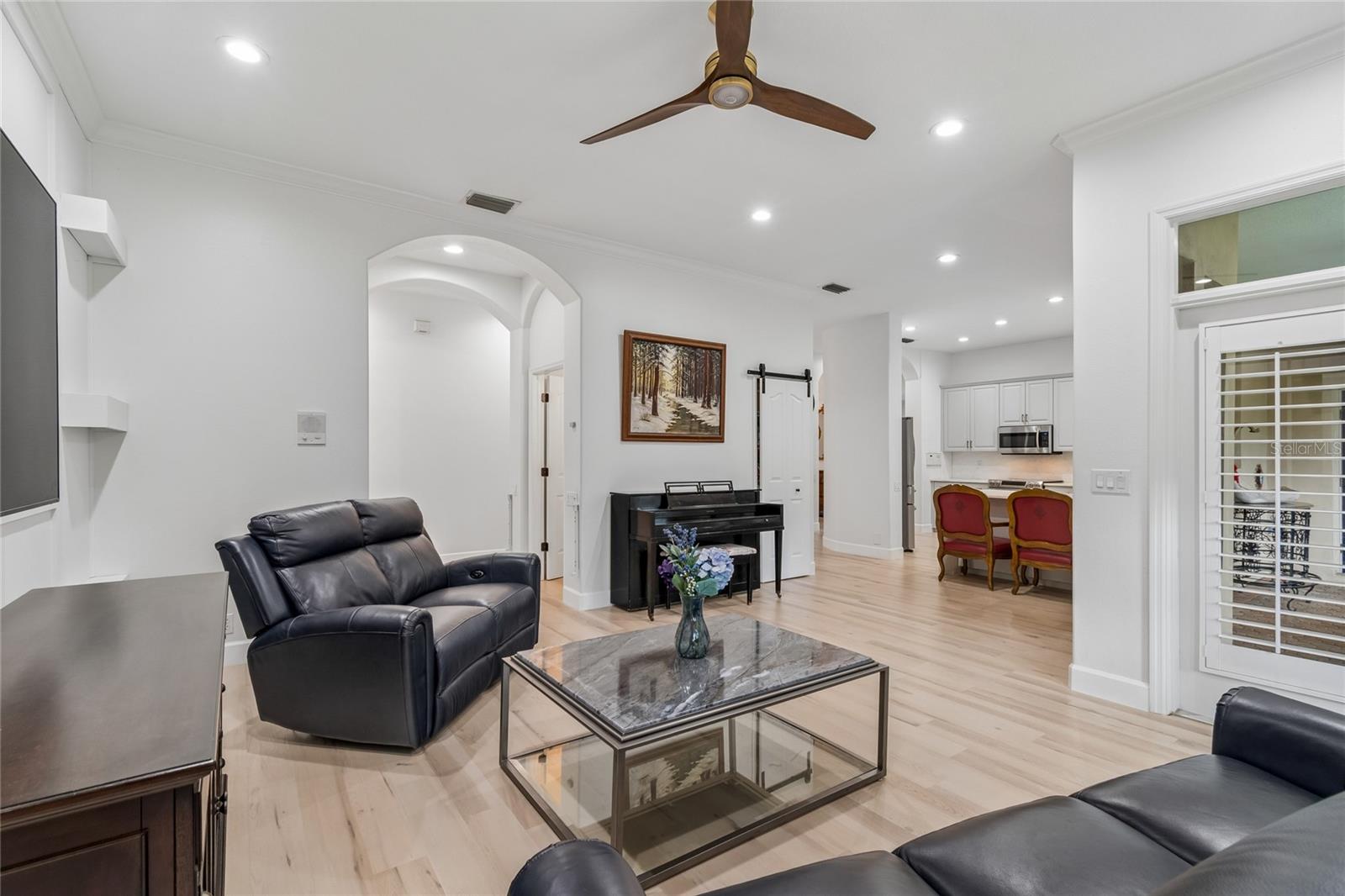 ARLINGTON OAKS SUB - Residential