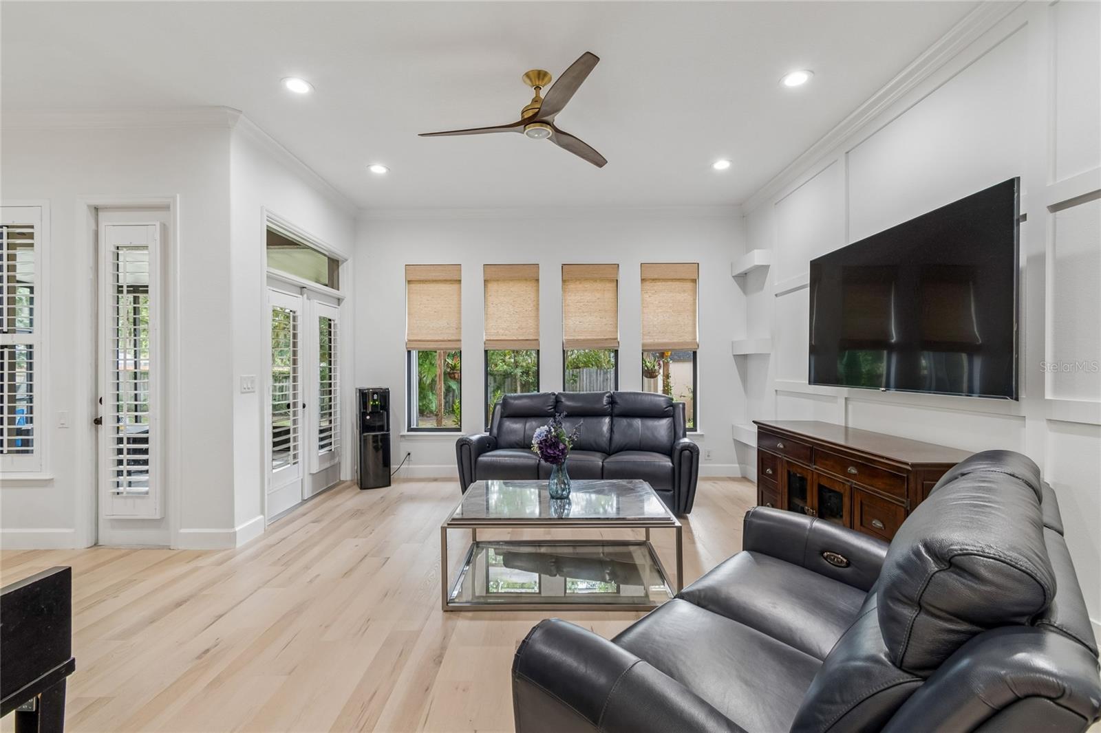 ARLINGTON OAKS SUB - Residential