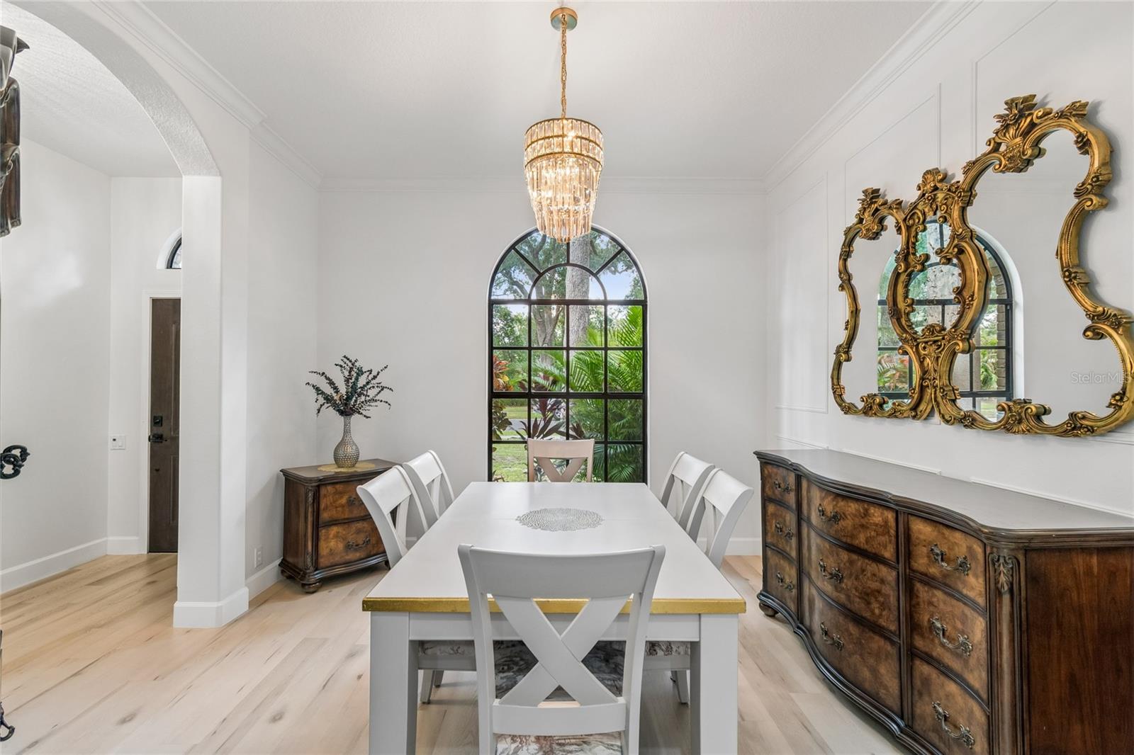 ARLINGTON OAKS SUB - Residential