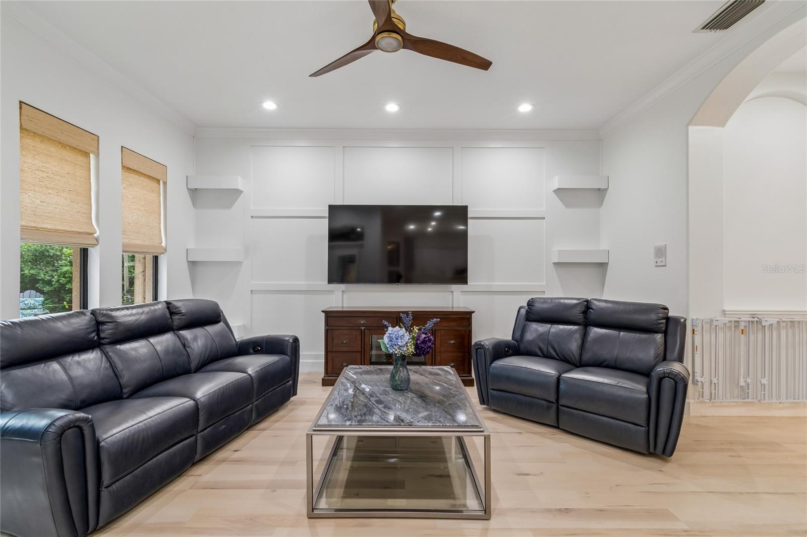 ARLINGTON OAKS SUB - Residential