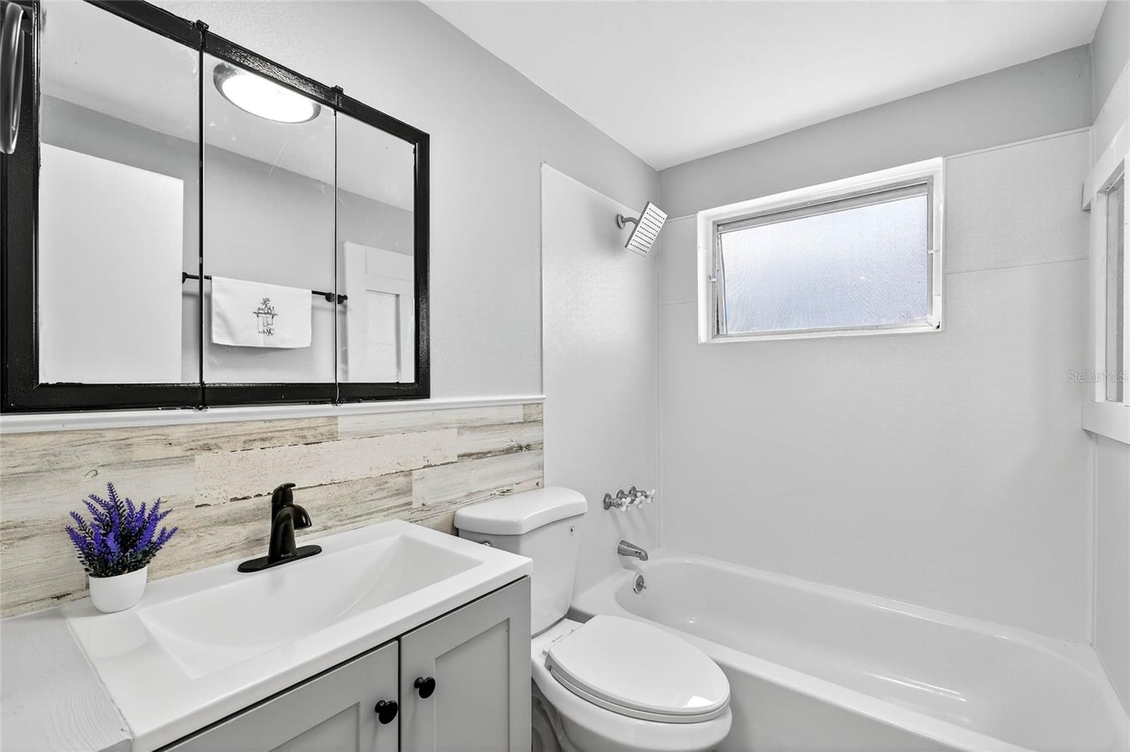 HOLIDAY LAKE ESTATES - Residential