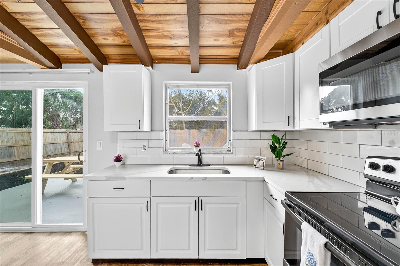 HOLIDAY LAKE ESTATES - Residential