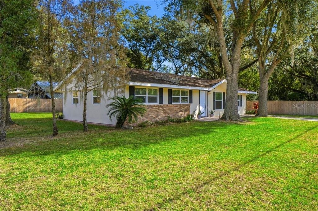 Photo of 2415 Sutton Road, Lakeland, FL 33810 (MLS # S5142486)