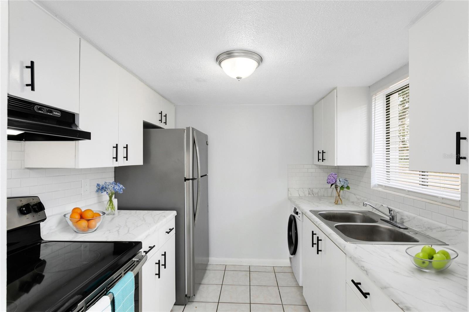 BLOUNT & WHITLEDGE SUB - Residential Lease