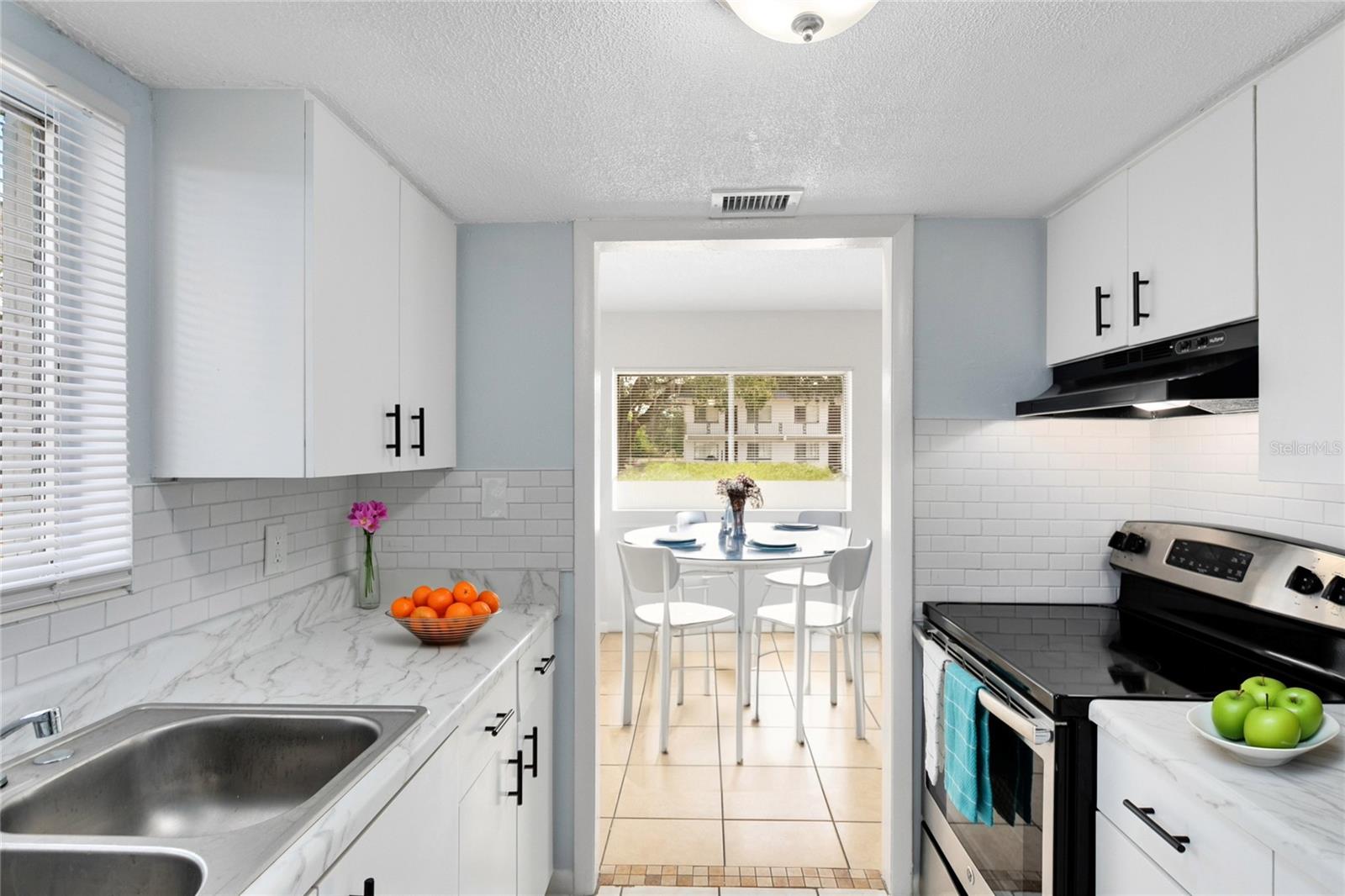 BLOUNT & WHITLEDGE SUB - Residential Lease