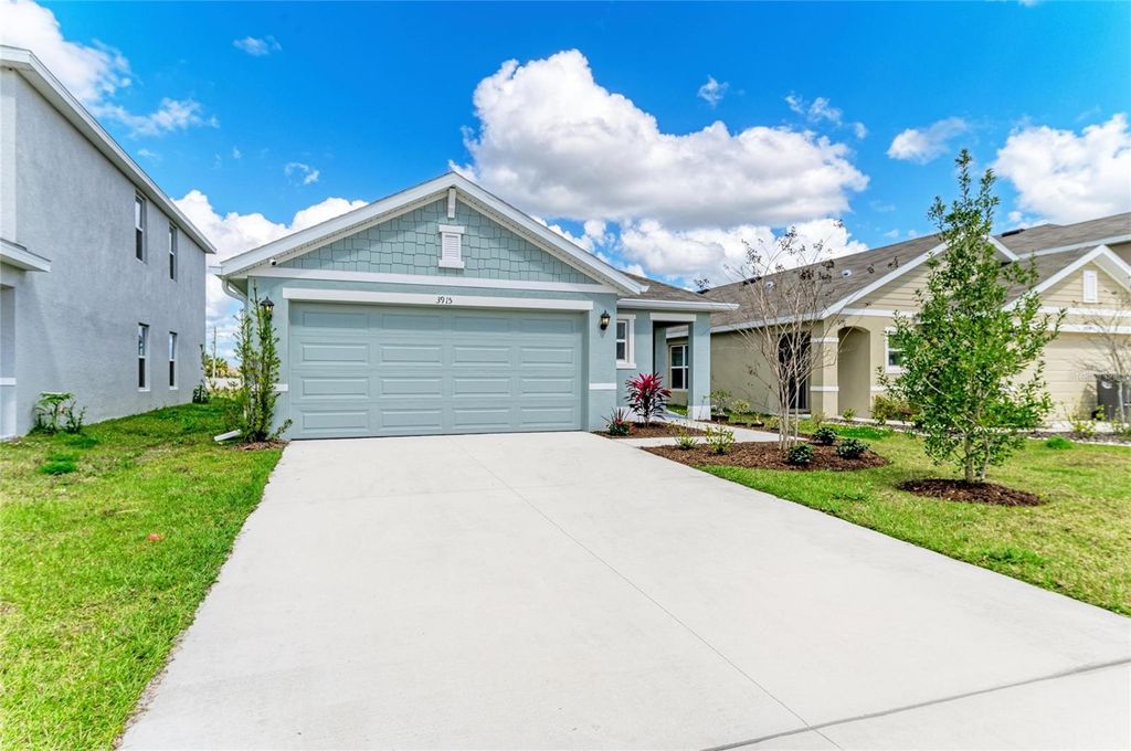 Photo of 3915 Direct Green Place, Bradenton, FL 34208 (MLS # A4685132)