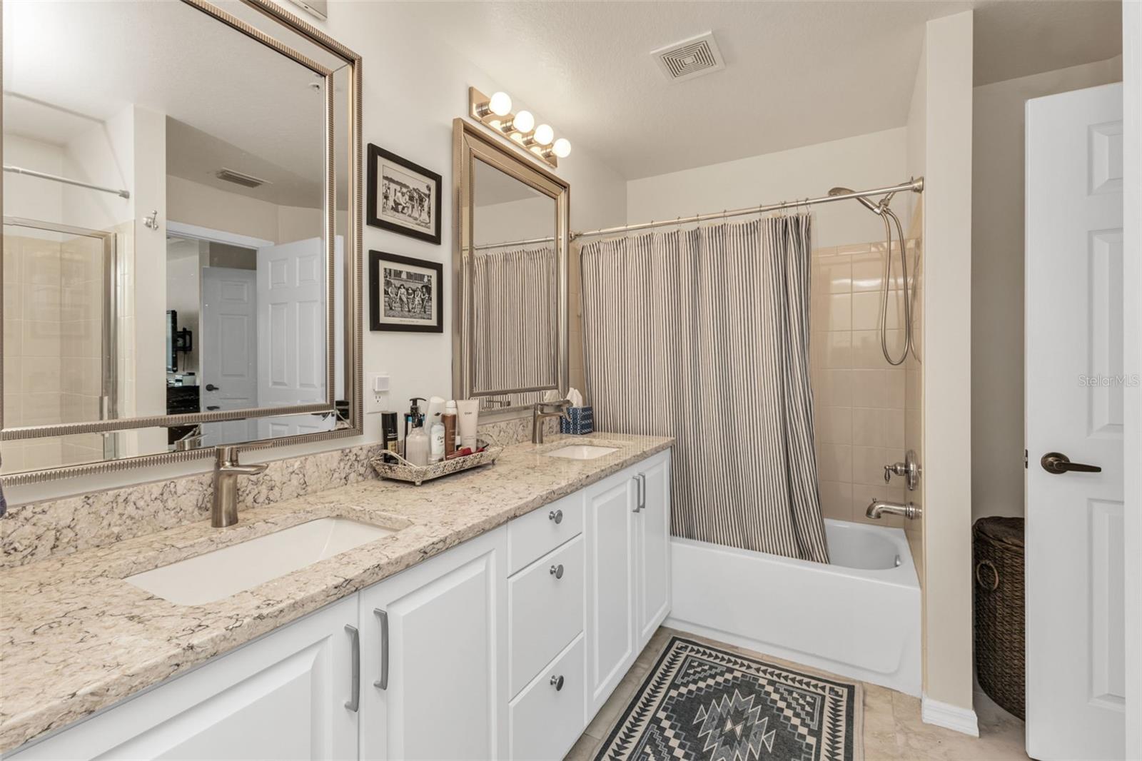 LA ROMANA CONDO - Residential